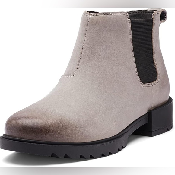 NWOT SOREL Women's Emelie II Chelsea Size: 9 Color: Quarry/Black - Picture 5 of 14